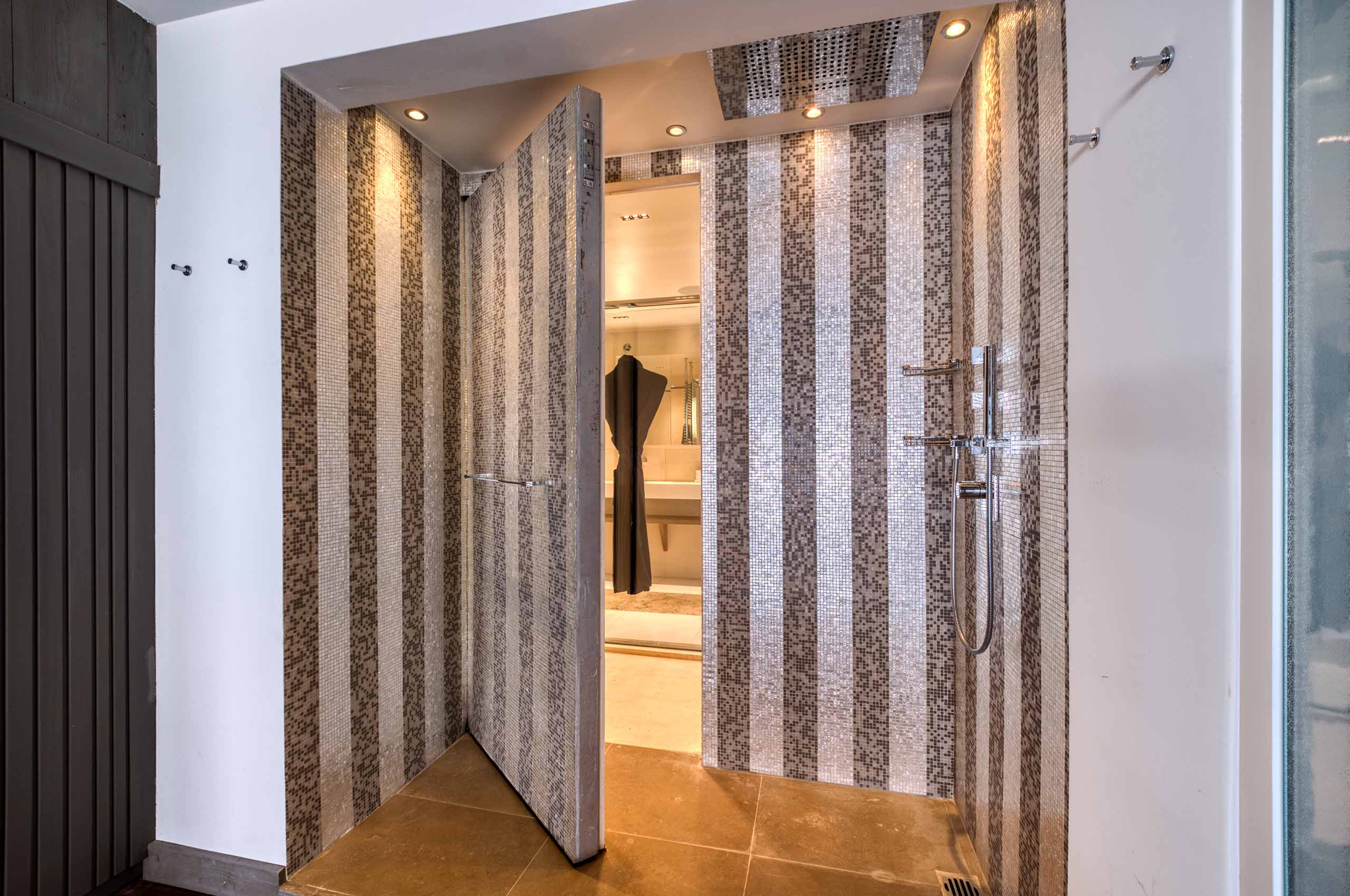 chalet-dala-bathroom-spa-wellness-bespoke-interior-luxury-megeve