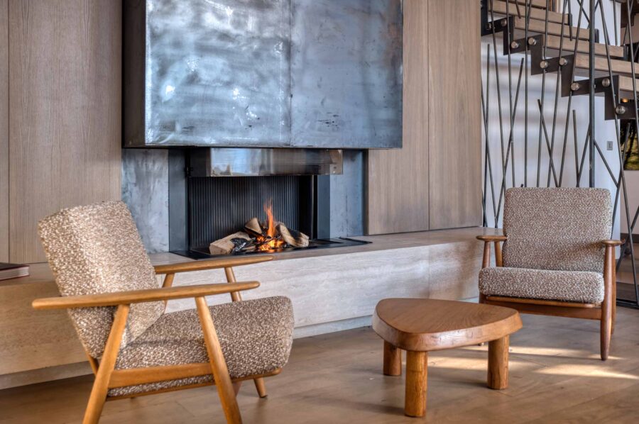 chalet-dala-fireplace-lounge-modern-elegant-interior-design-luxury-retreat-megeve