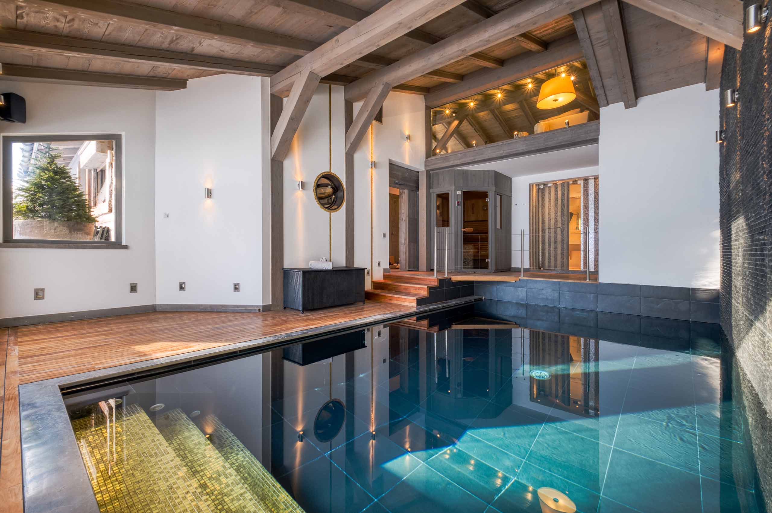chalet-dala-indoorpool-spa-luxury-wellness-rental-retreat-megeve