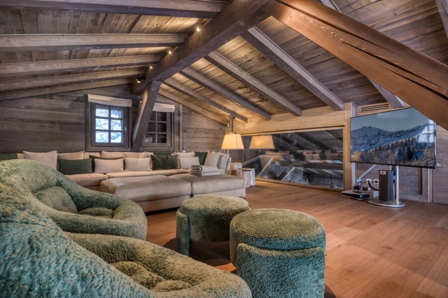chalet-dala-lounge-tvroom-cosy-modern-alpine-elegance-modern-bespoke-furnishings-luxury-retreat-megeve