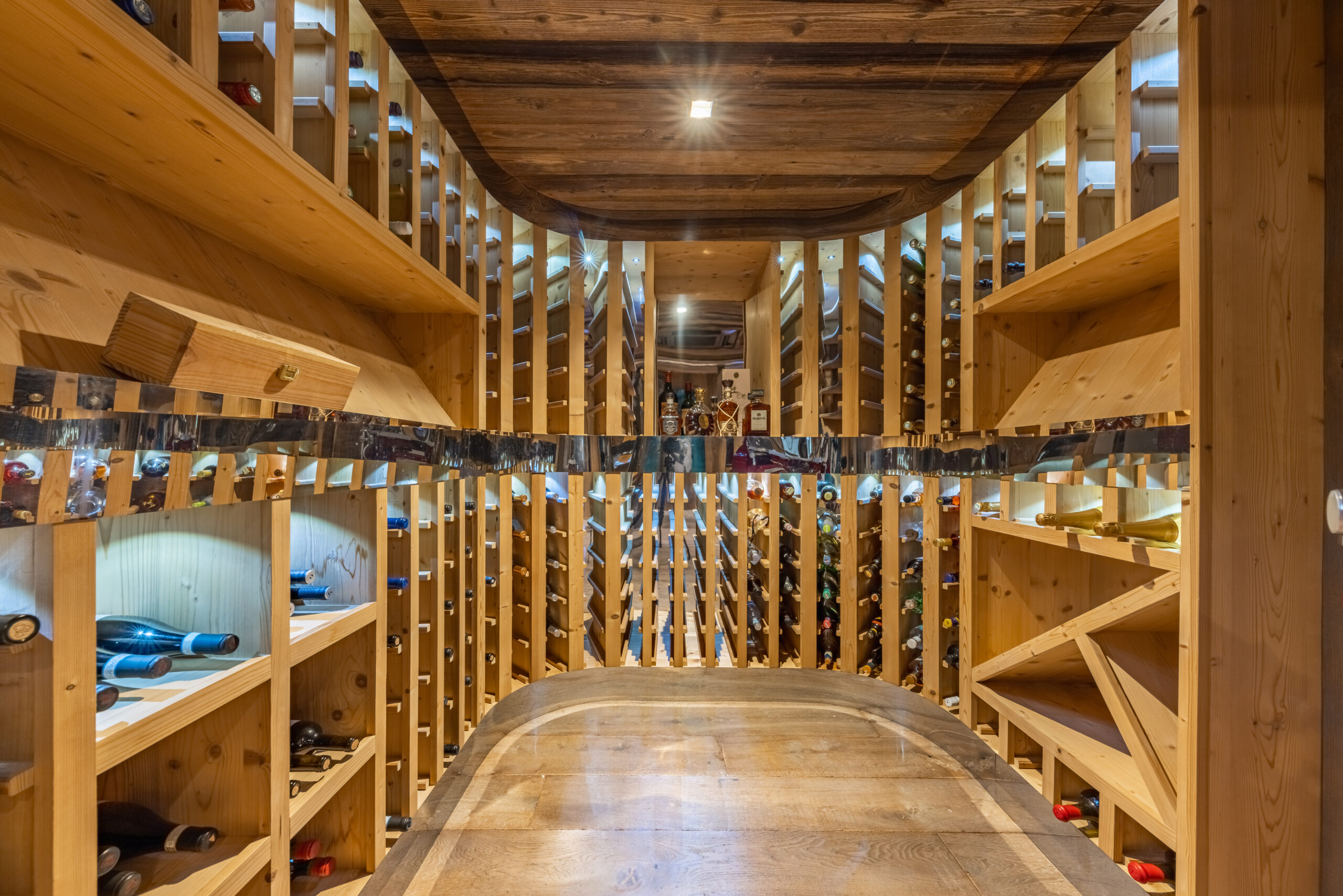 chalet-deuce-winecellar-hosting-entertainment-luxury-interiors-megeve