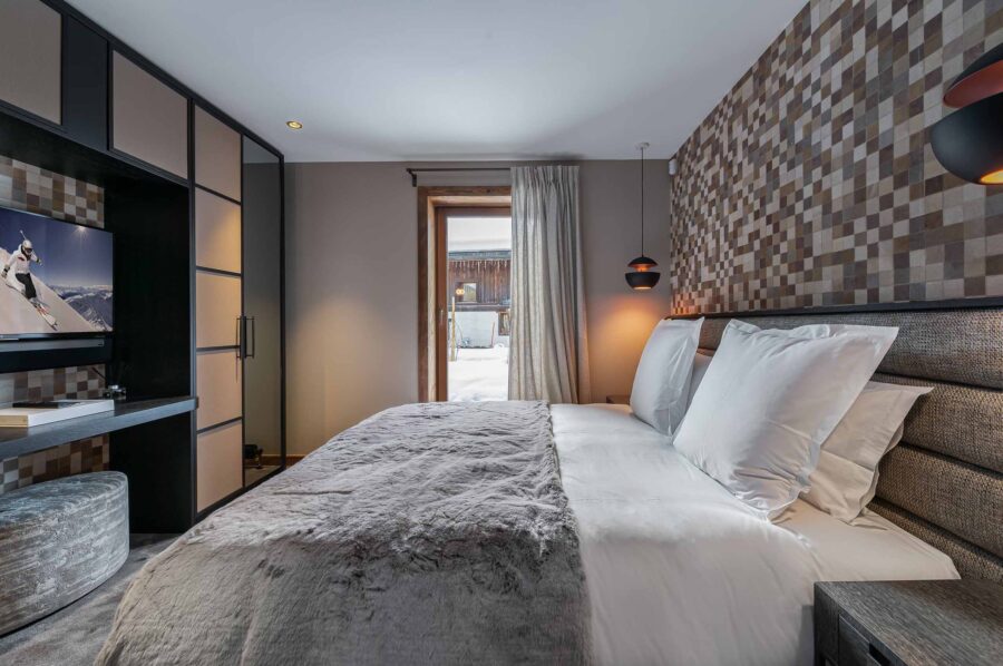 chalet-diane-bedroom-bespoke-unique-modern-alpine-design-megeve-luxury
