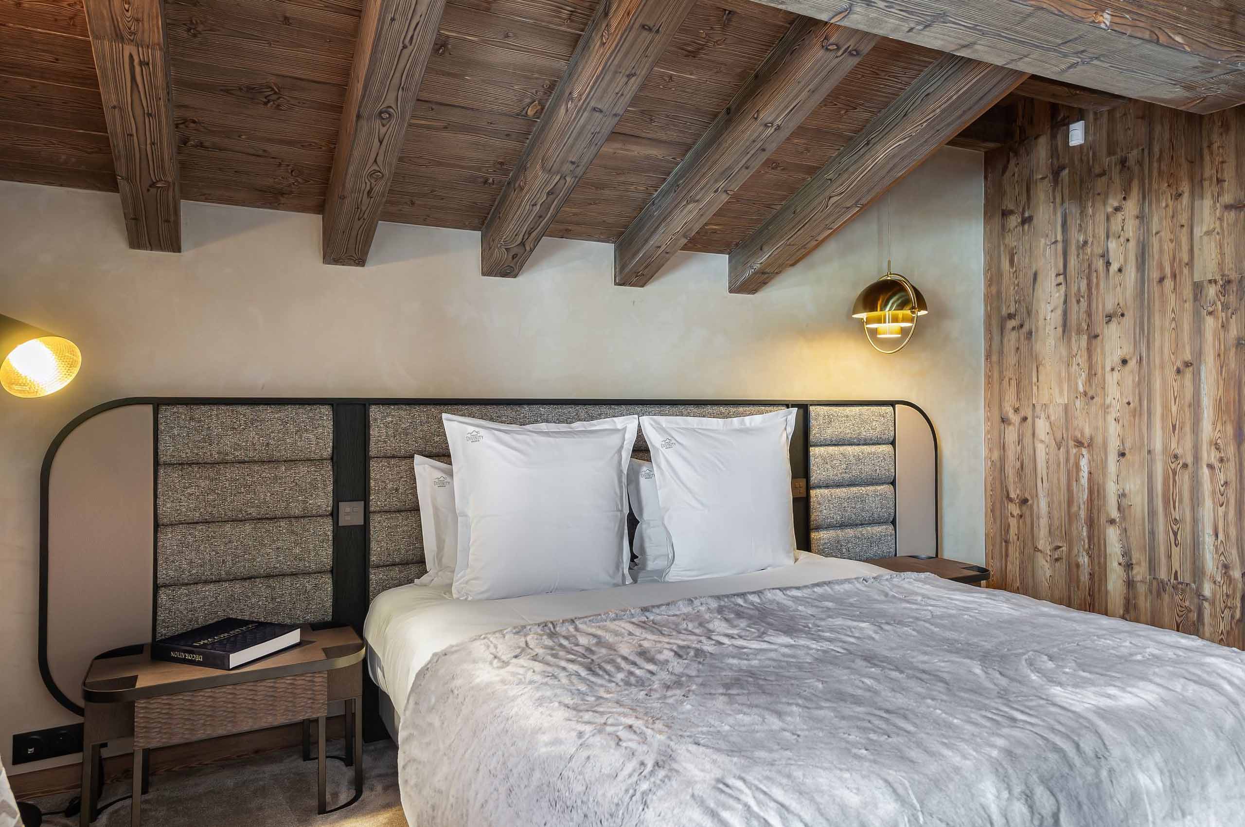 chalet-diane-bedroom-modern-alpine-interior-megeve-luxury