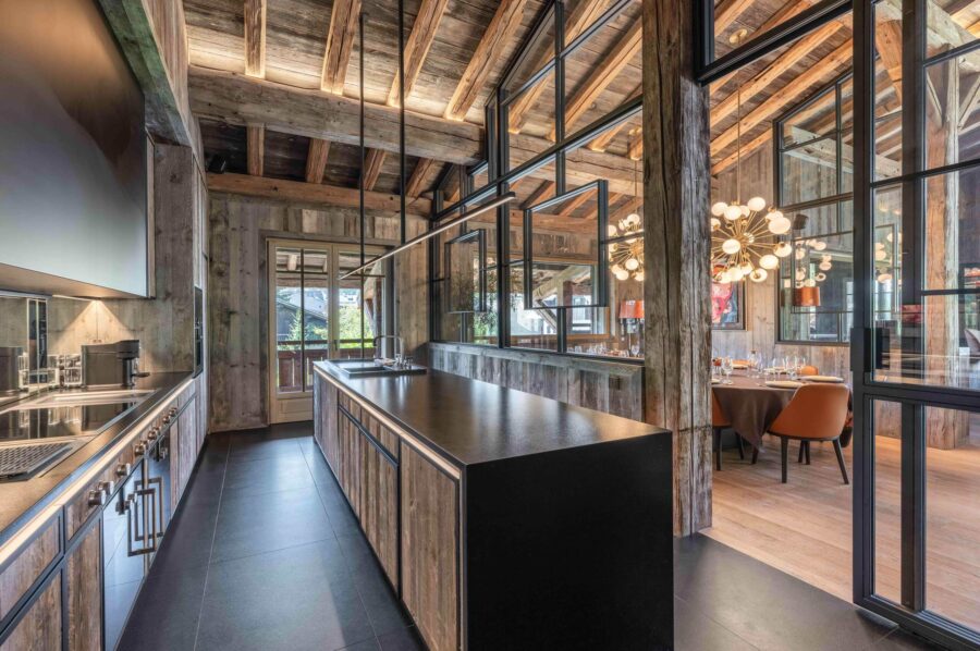 chalet-leia-kitchen-sleek-modern-fully-equipped-luxury-design-megeve