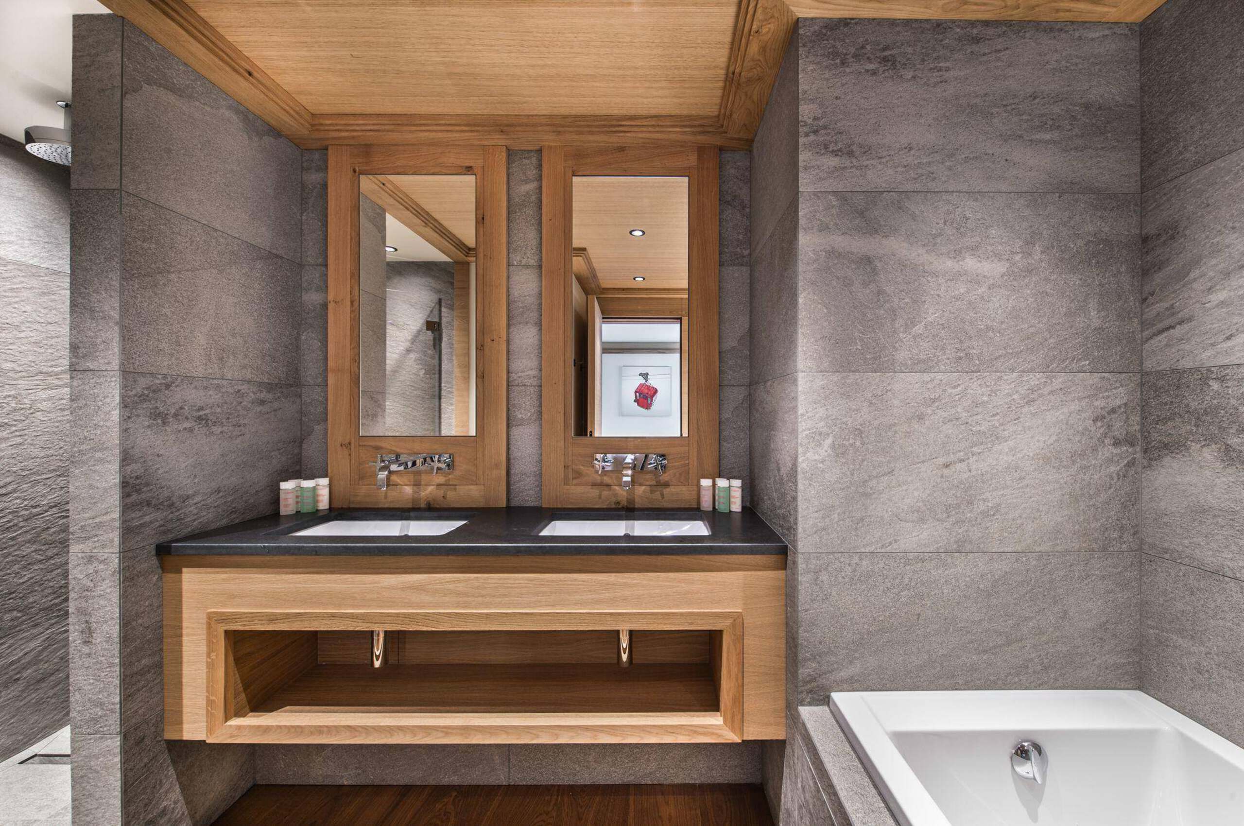 chalet-malorie-bathroom-doublesink-bathtub-modern-sleek-luxury-design-megeve