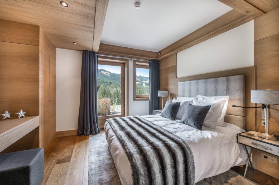 chalet-malorie-bathroom-scenicviews-nature-modern-comfort-luxury-alpine-design-megeve