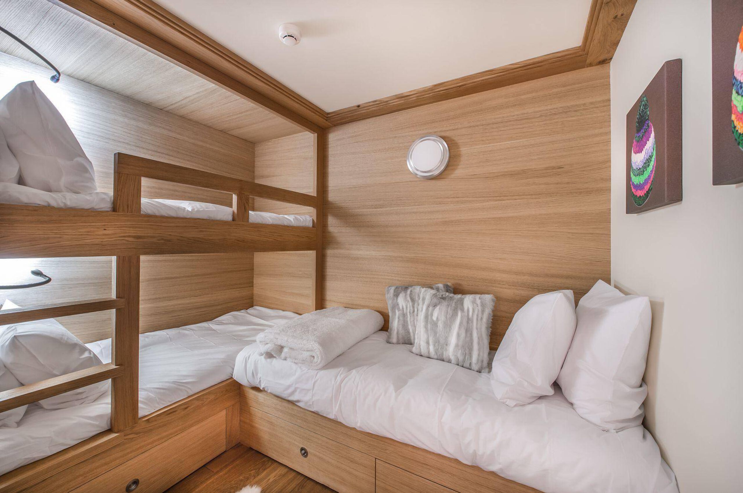 chalet-malorie-bunkroom-kidsroom-family-friendly-luxury-retreat-megeve