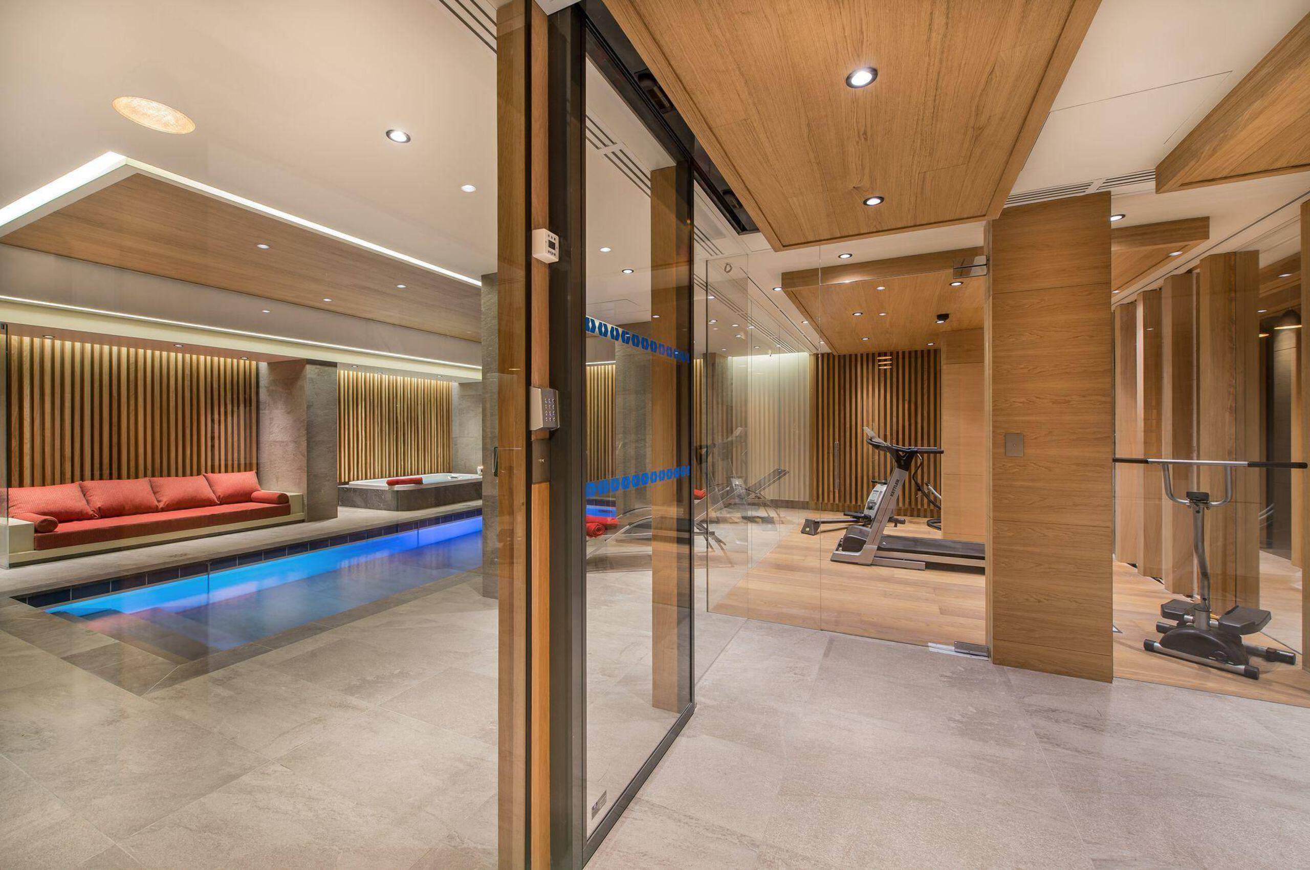 chalet-malorie-indoorpool-fitness-suite-gym-spa-wellness-luxury-megeve