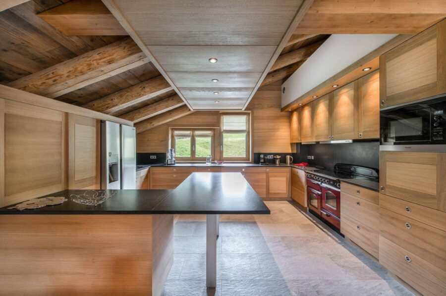 chalet-malorie-kitchen-sleek-modern-spacious-luxury-megeve