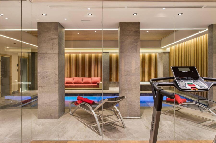 chalet-malorie-spa-fitness-suite-gym-indoorpool-wellness-relaxation-luxury-megeve
