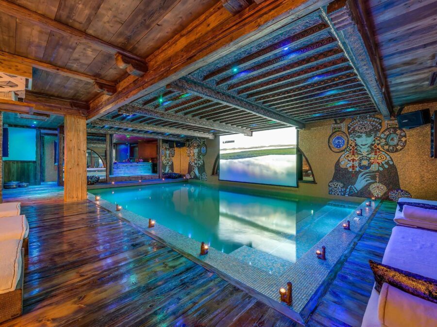 chalet-margot-indoorpool-spa-wellness-relaxation-luxury-vald'isere