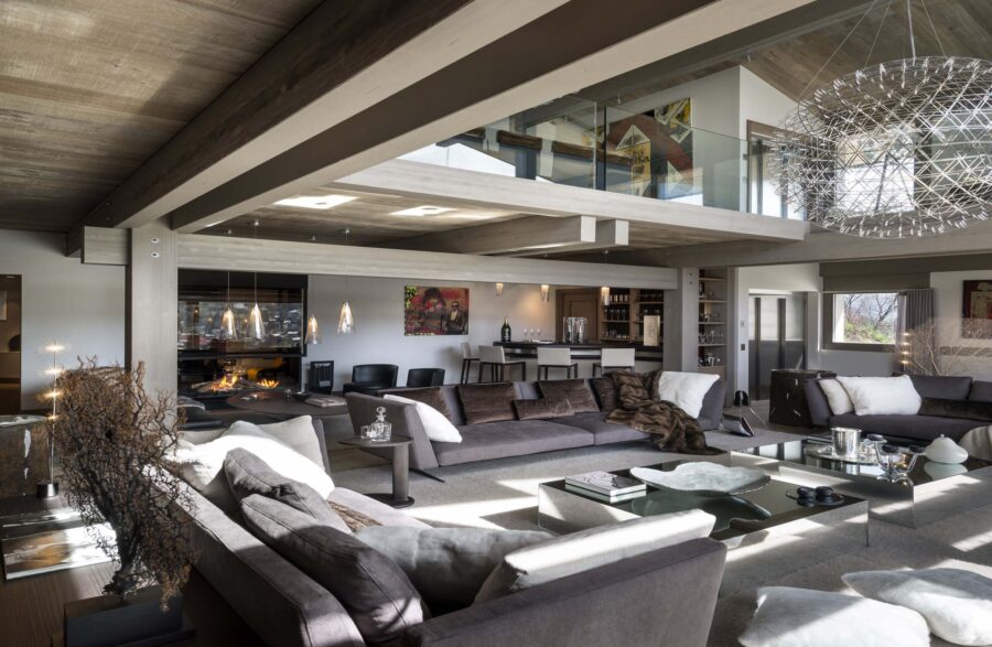 chalet-marianne-lounge-livingroom-openplan-spacious-grand-reception-elegant-luxury-interiordesign-megeve