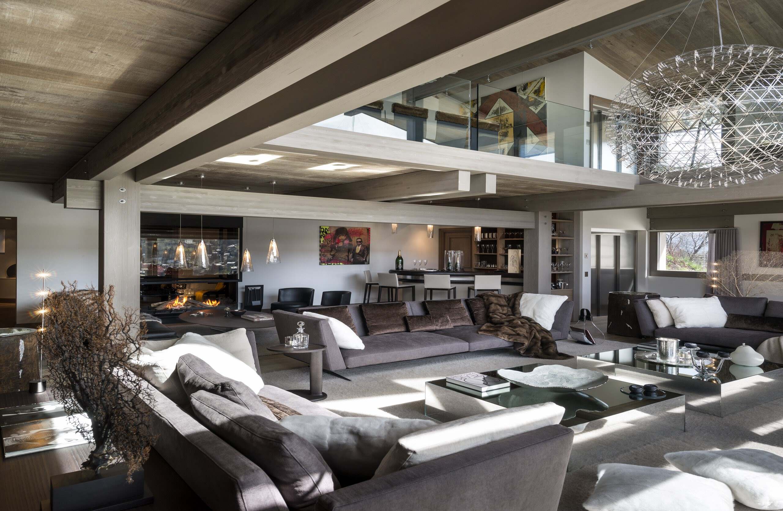chalet-marianne-lounge-livingroom-openplan-spacious-grand-reception-elegant-luxury-interiordesign-megeve