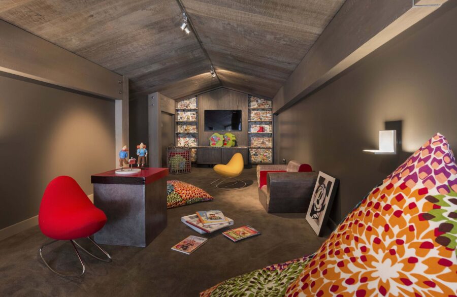 chalet-marianne-playroom-kids-room-toys-family-friendly-luxury-megeve