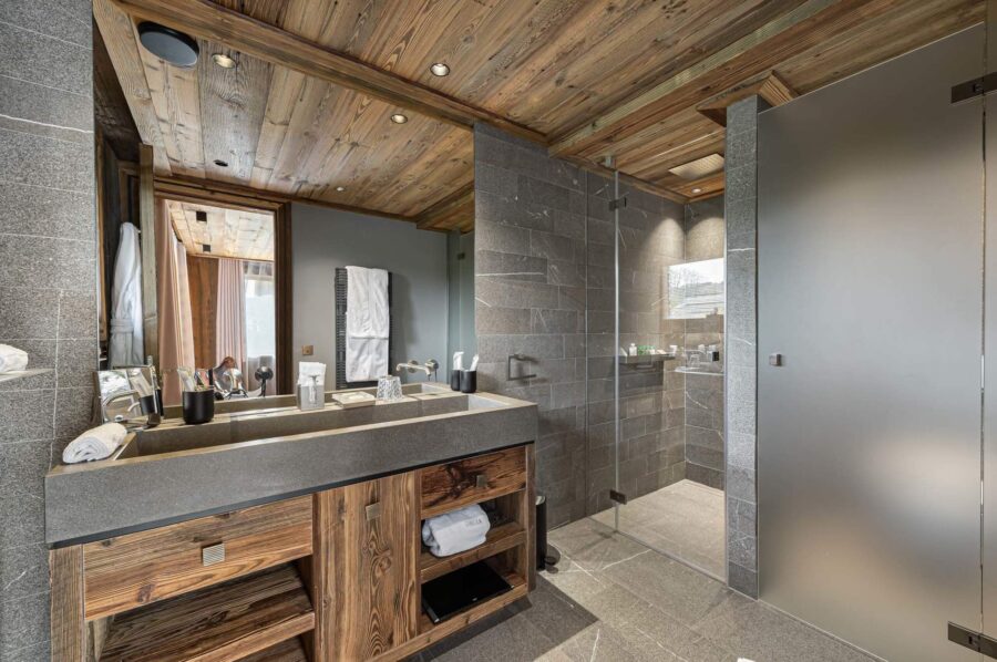 chalet-olga-bathroom-doublesink-walkinshower-modern-luxury-alpine-design-megeve