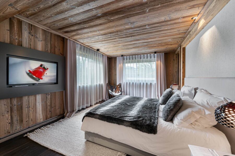 chalet-olga-bedroom-tv-modern-stylish-luxury-alpine-design-megeve