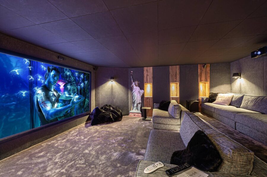 chalet-olga-cinema-film-hosting-entertainment-family-friendly-luxury-interior-megeve
