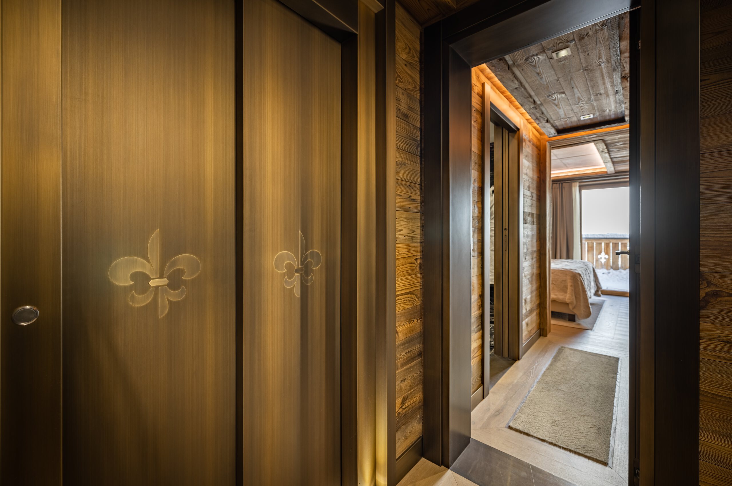chalet-priya-elevator-lift-access-luxury-rental-retreat-courchevel1650