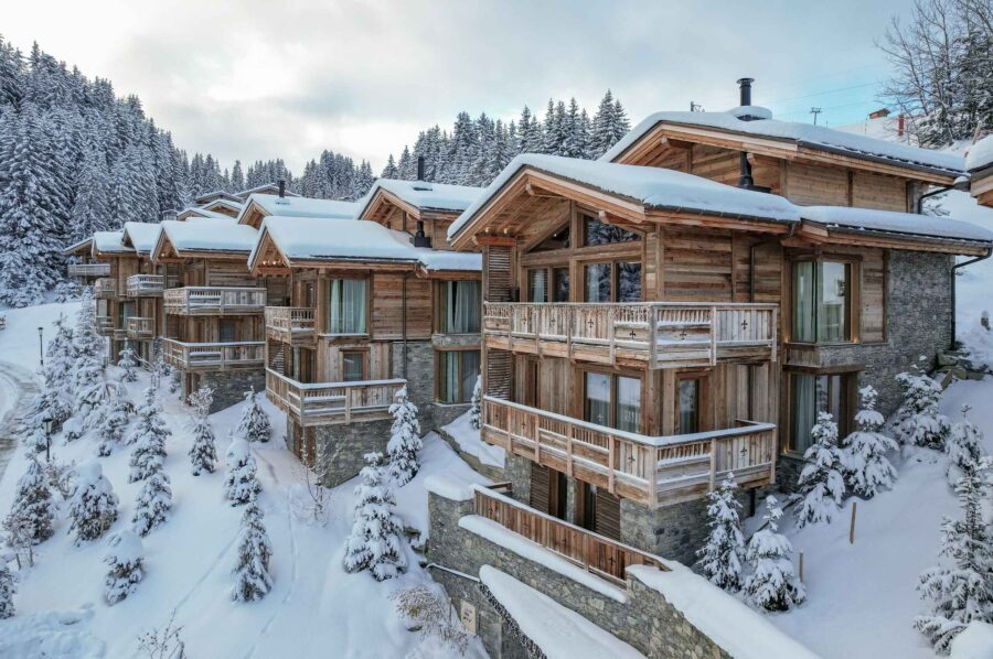 chalet-priya-exterior-winter-primelocation-luxury-alpine-rental-retreat-courchevel1650
