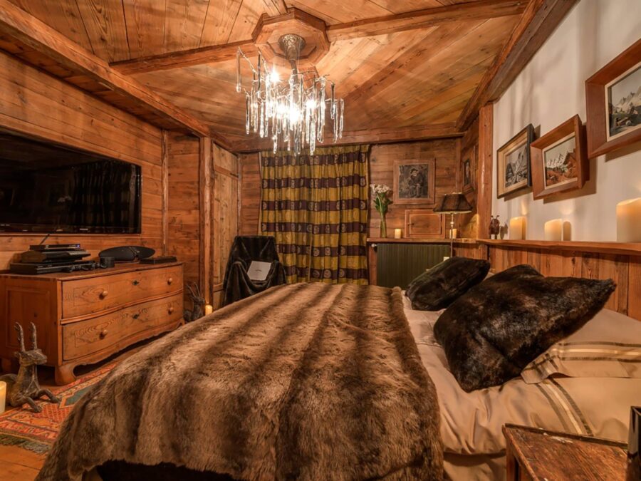 chalet-rivka-bedroom-cosy-traditional-alpine-luxury-vald'isere