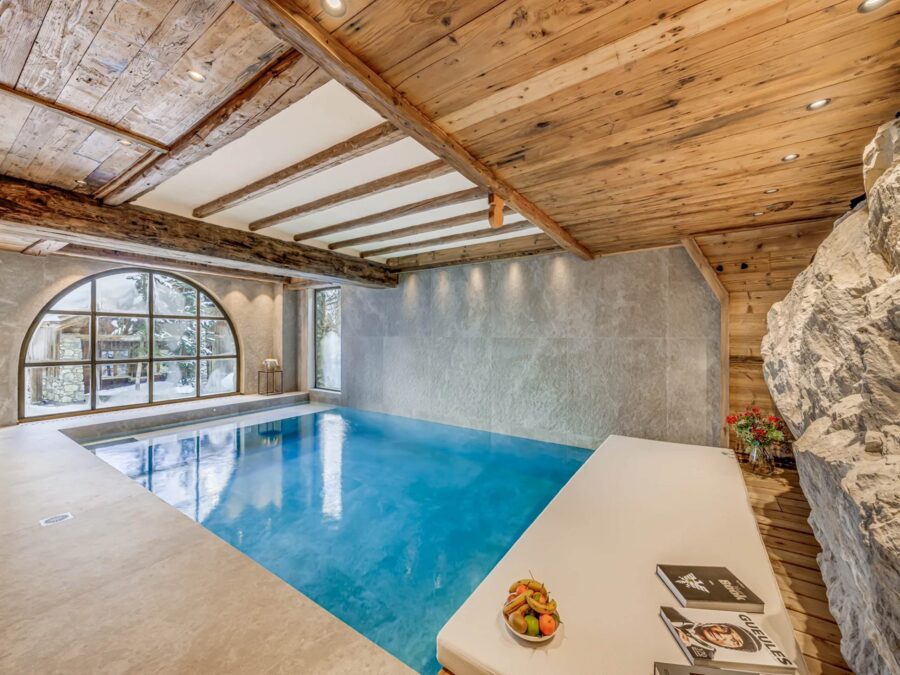 chalet-rivka-indoorpool-wellness-spa-luxury-interior-vald'isere