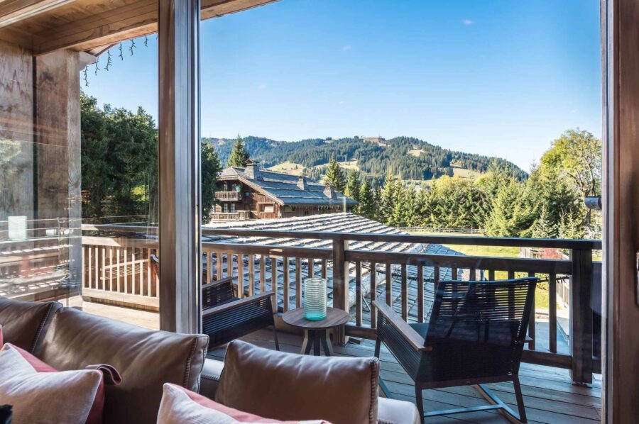 chalet-sabine-balcony-scenicviews-luxury-rental-retreat-megeve