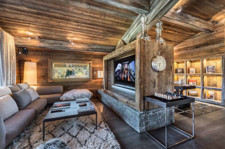 chalet-sabine-tv-lounge-cosy-traditional-alpine-design-modern-furnishings-luxury-interiors-megeve