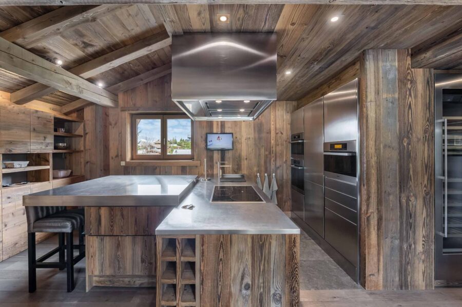chalet-soraya-kitchen-sleek-modern-fully-equipped-luxury-alpine-design-megeve-mont-d'arbois (4)