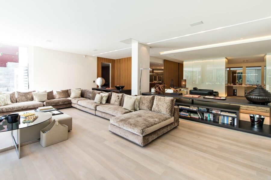 chalet-val-livingroom-openplan-modern-luxury-design-stmoritz