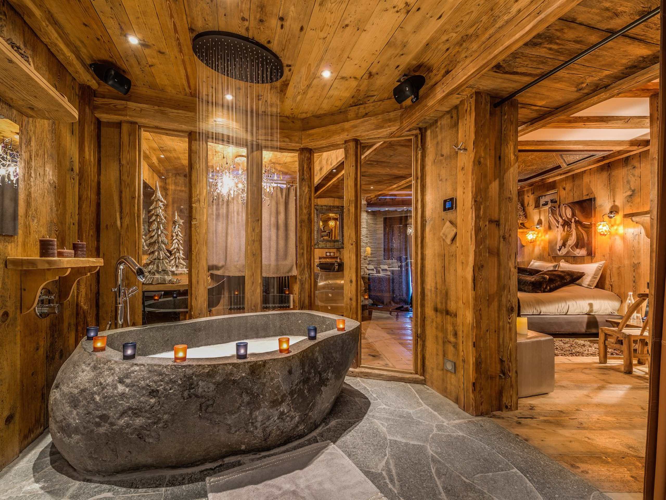 chalet-valentine-bathroom-unique-bathtub-shower-wellness-relaxation-luxury-vald'isere