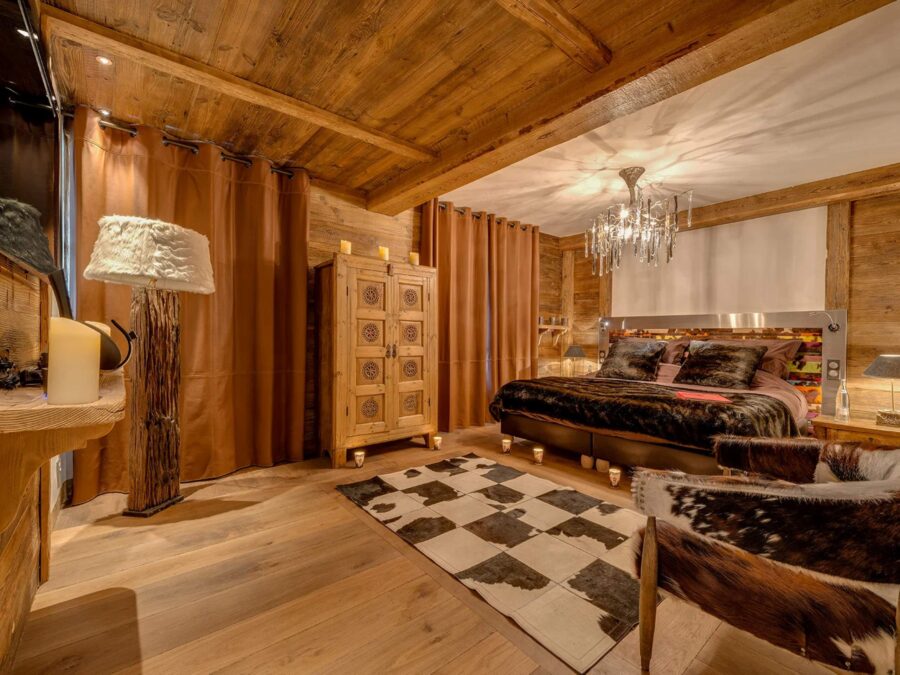 chalet-valentine-bedroom-luxury-cosy-alpine-chic-vald'isere