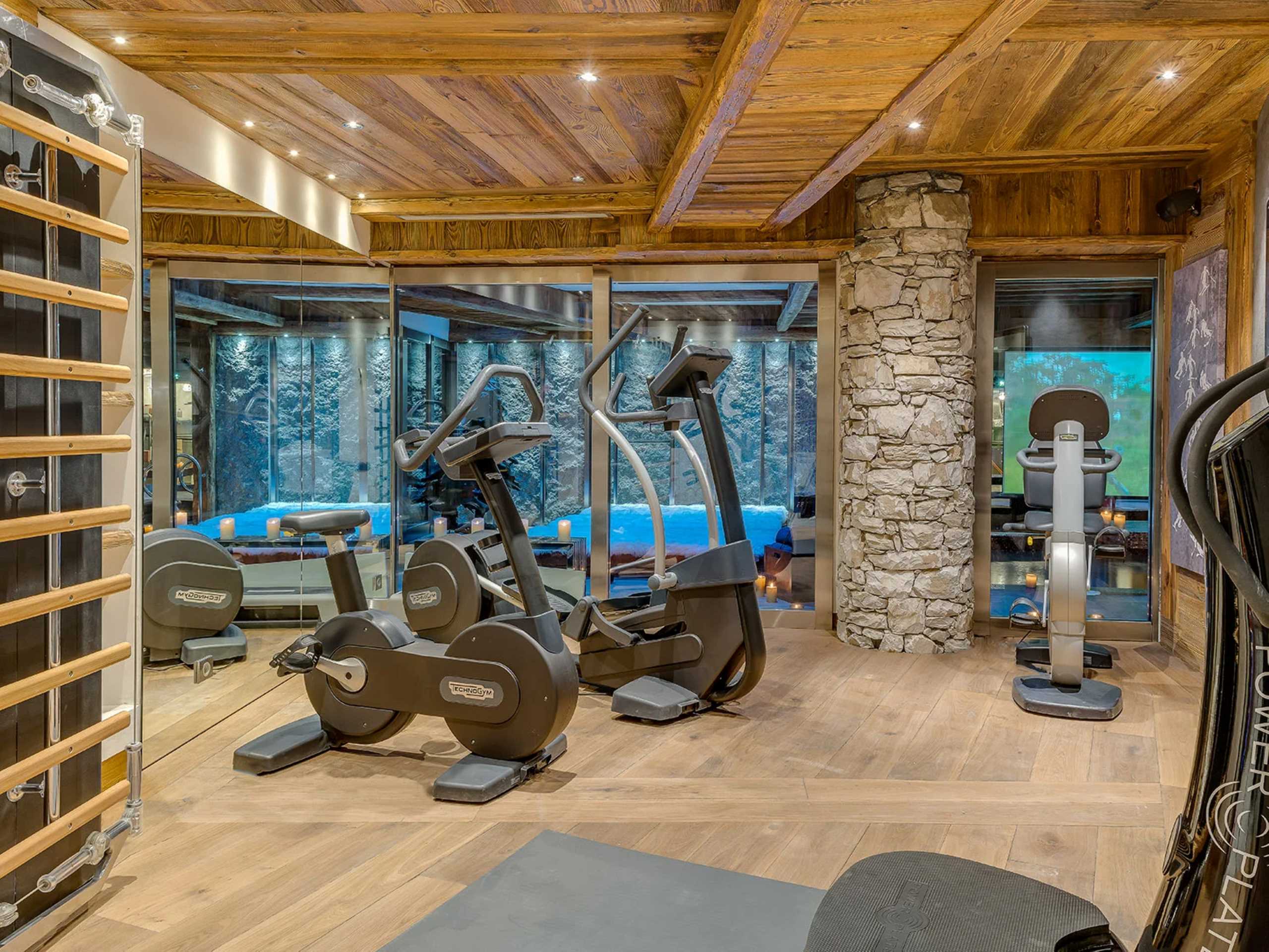 chalet-valentine-gym-fitness-suite-wellness-luxury-rental-retreat-vald'isere