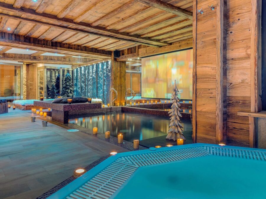 chalet-valentine-spa-indoorpool-wellness-relaxation-hottub-luxury-rental-retreat-vald'isere