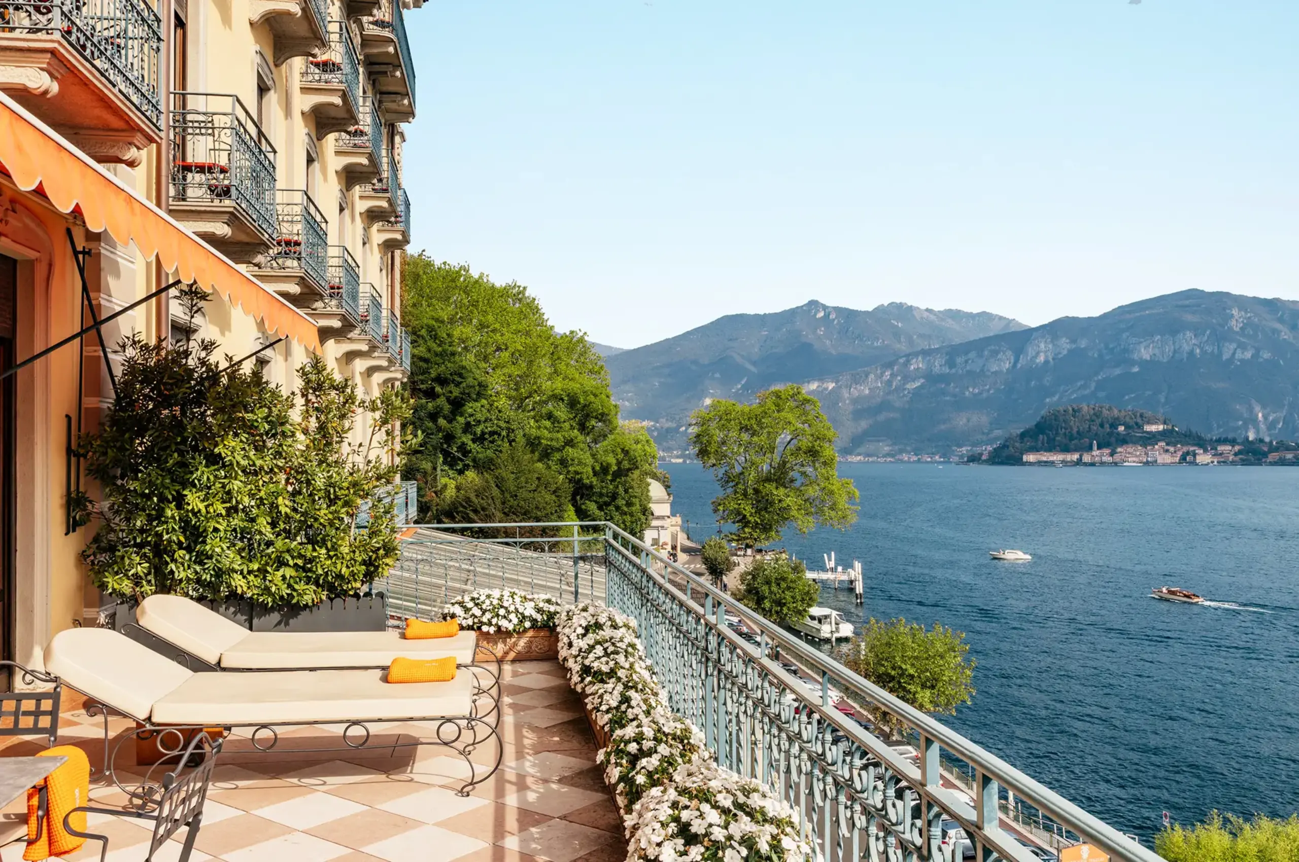 suite-galina-balcony-lake-mountain-view-luxury-lakecomo