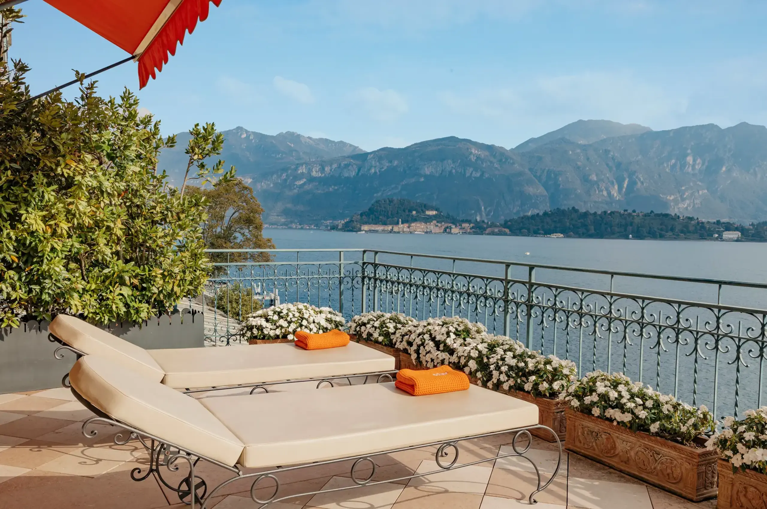 suite-galina-mainpage-balcony-lakeview-mountainview-luxury-lakecomo