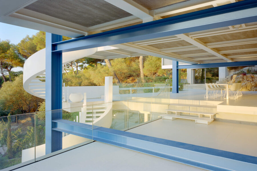 villa-abbey-exterior-terrace-staircase-architecture-capantibes