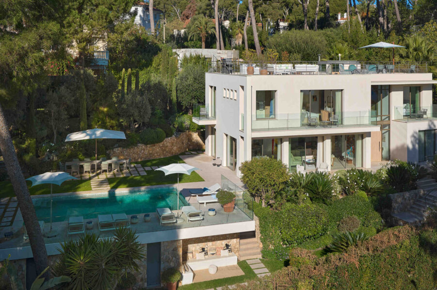 villa-ascot-exterior-poolview-modern-luxury-retreat-capantibes
