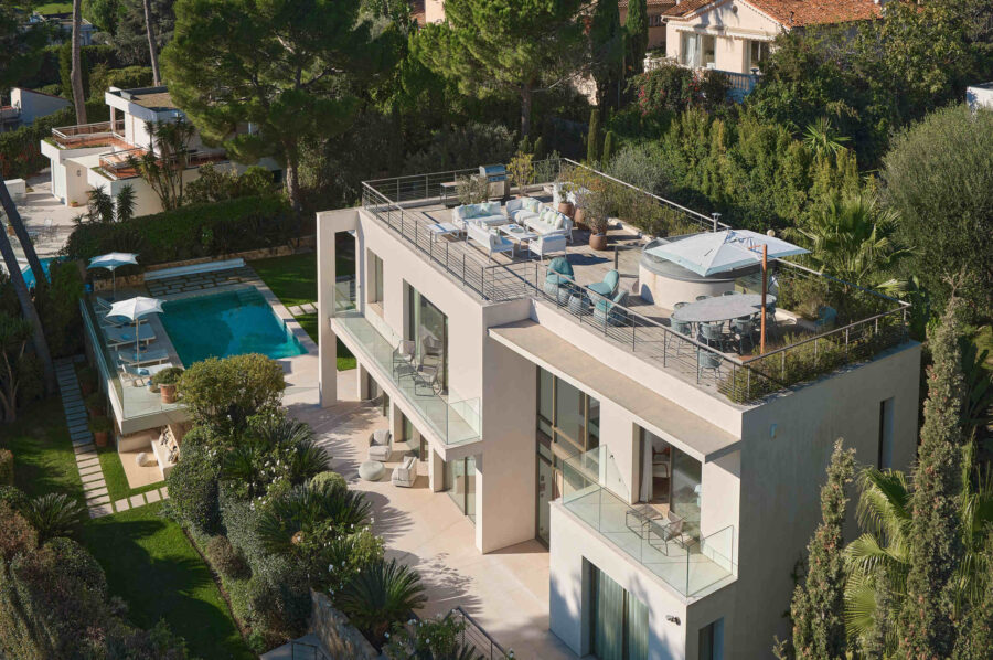 villa-ascot-exterior-roofterrace-luxury-modern-architecture-capantibes