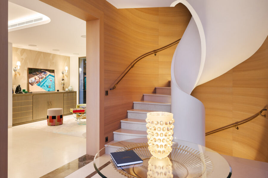 villa-ascot-staircase-modern-architecture-elegant-interior-capantibes