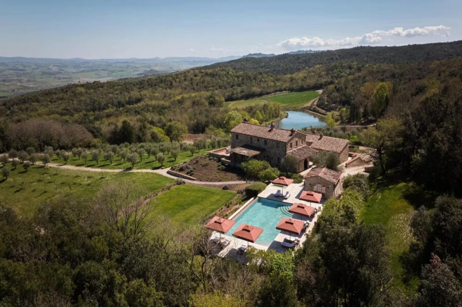 villa-asia-exterior-luxury-rental-retreat-tuscan-countryside-luxury-tuscany