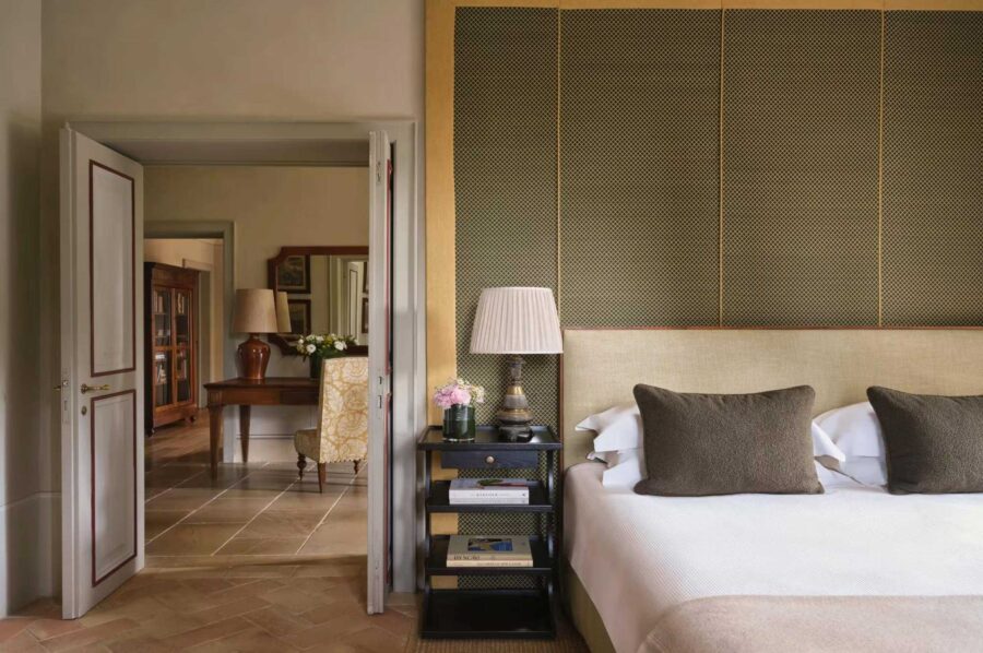 villa-chiara-bedroom-elegant-serene-design-luxury-tuscany