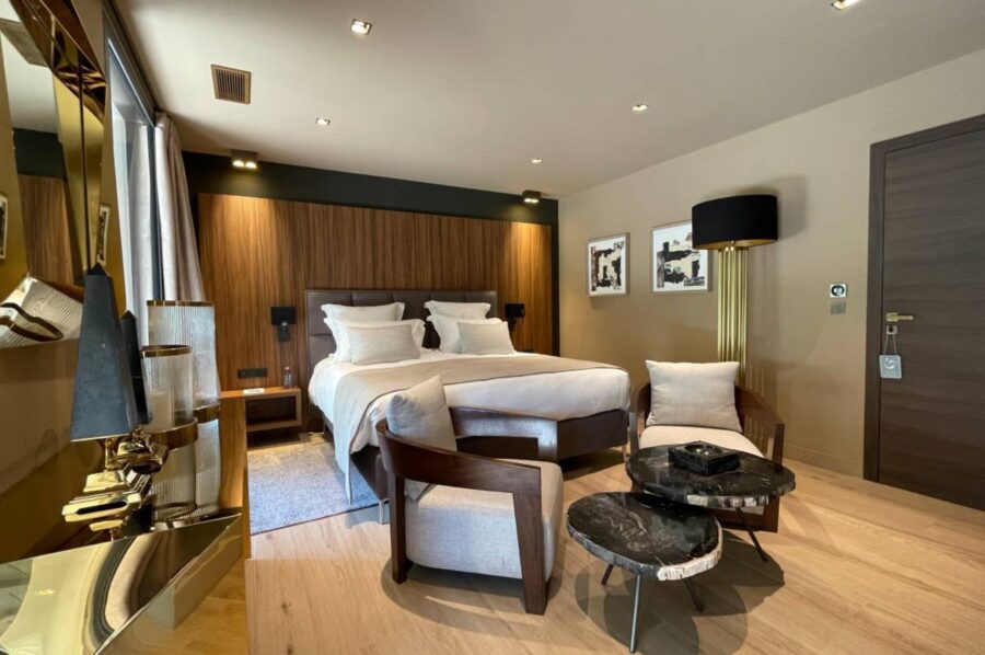 villa-colette-bedroom-luxury-modern-lacroixvalmer