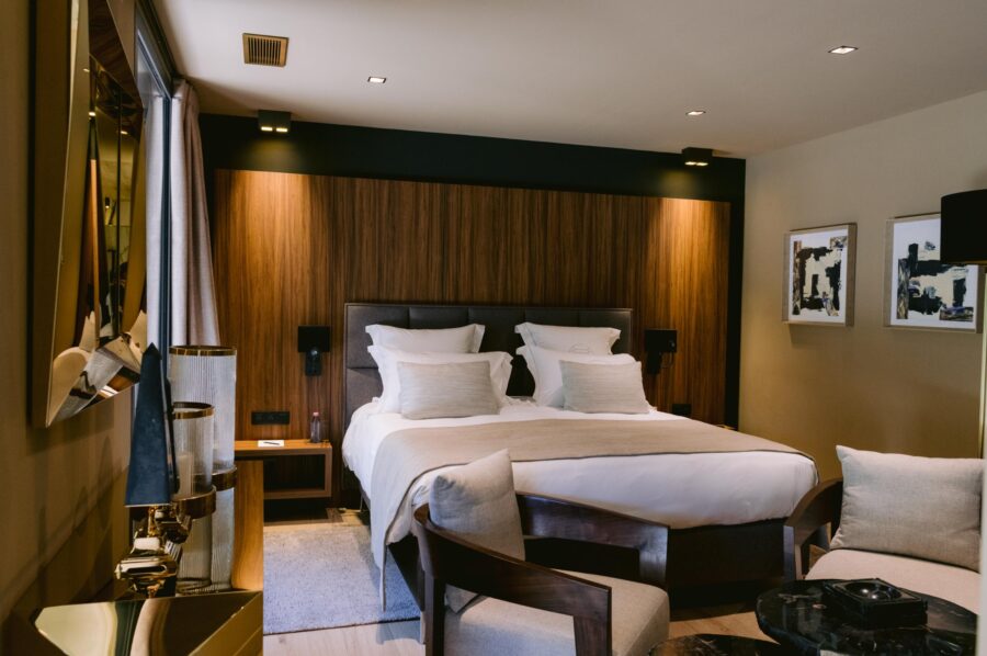 villa-colette-bedroom-serene-sleek-modern-design-luxury-lacroixvalmer