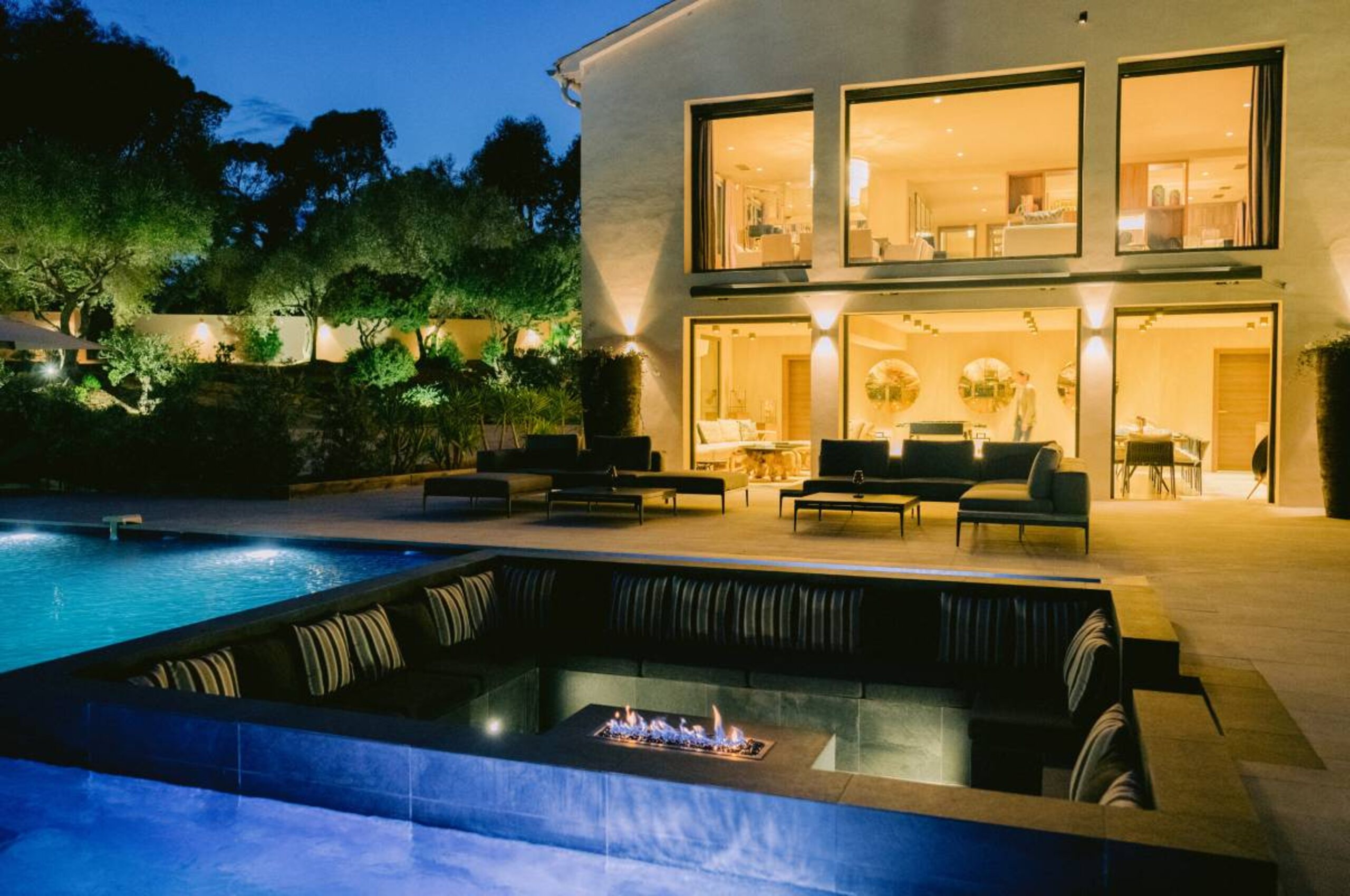 villa-colette-firepit-pool-bespoke-paradsie-rental-lacroixvalmer
