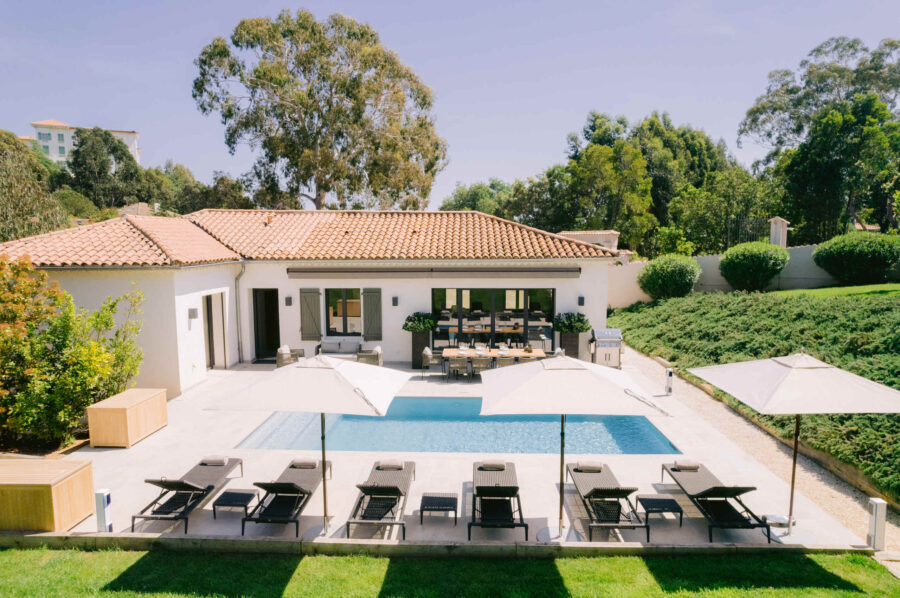 villa-cora-exterior-daytime-pool-bright-modern-luxury-rental-paradise-lacroixvalmer