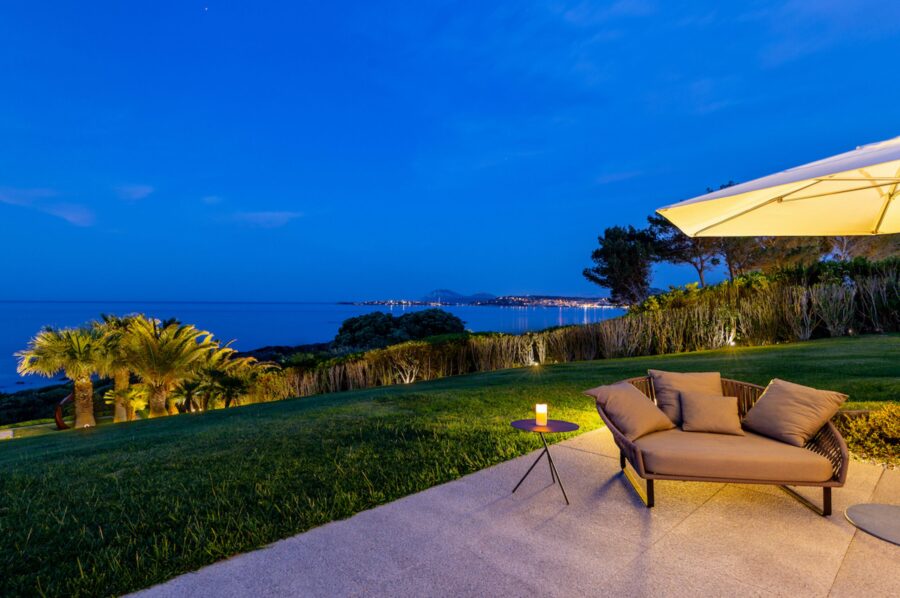 villa-cora-exterior-night-garden-outdoor-lounge-seaview-luxury-rental-property-sardinia