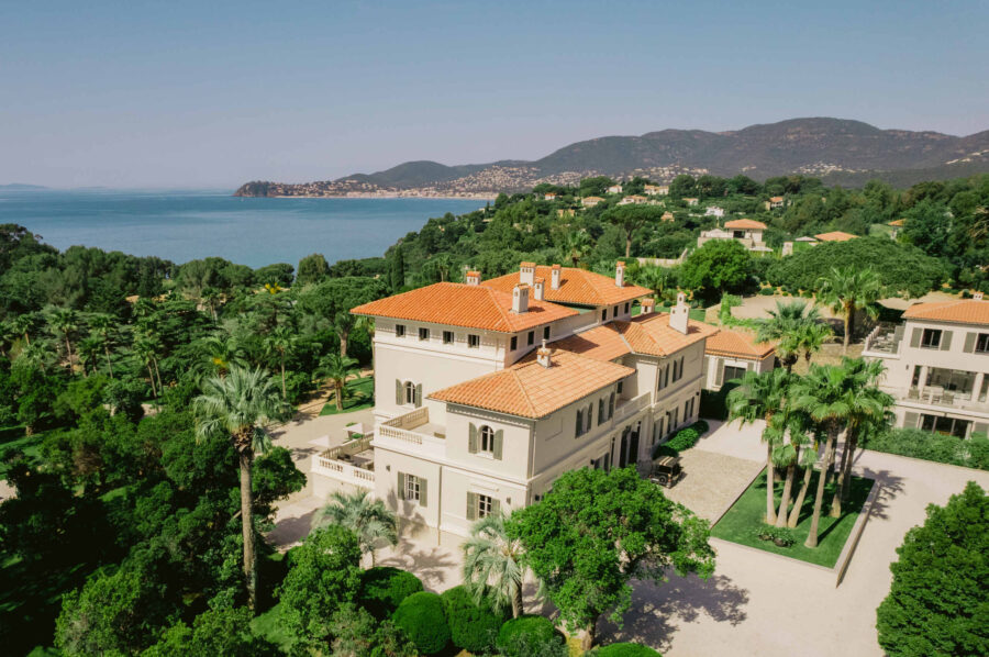 villa-coralie-aerial-exterior-seaview-mountain-luxury-lacroixvalmer
