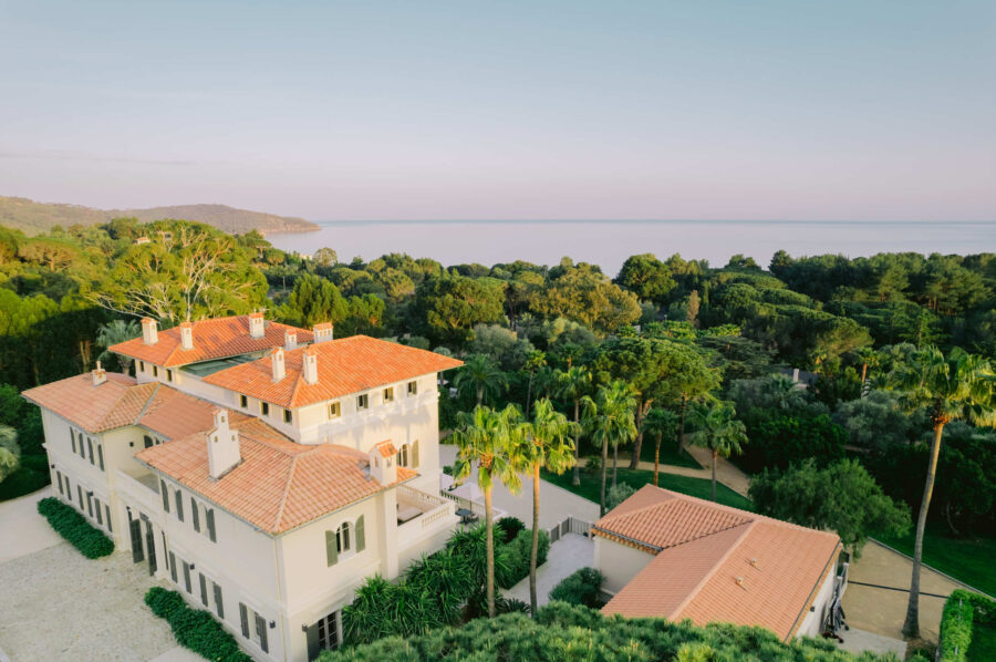 villa-coralie-aerial-exterior-seaview-palmtree-lacroixvalmer