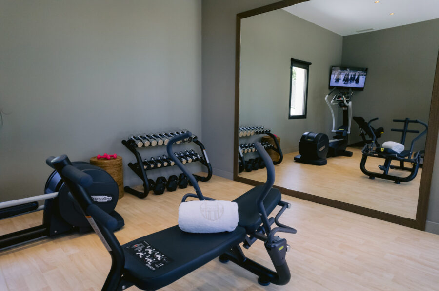 villa-coralie-gym-equipment-excercise-luxury-lacroixvalmer