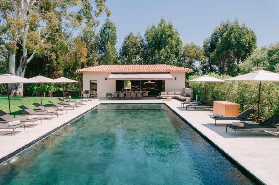 villa-coralie-pool-sun-poolhouse-luxury-lacroixvalmer